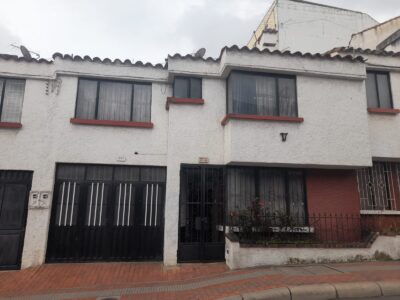 🏡 SE ARRIENDA HERMOSA CASA EN TODO EL CENTRO HISTÓRICO DE TUNJA 🏡