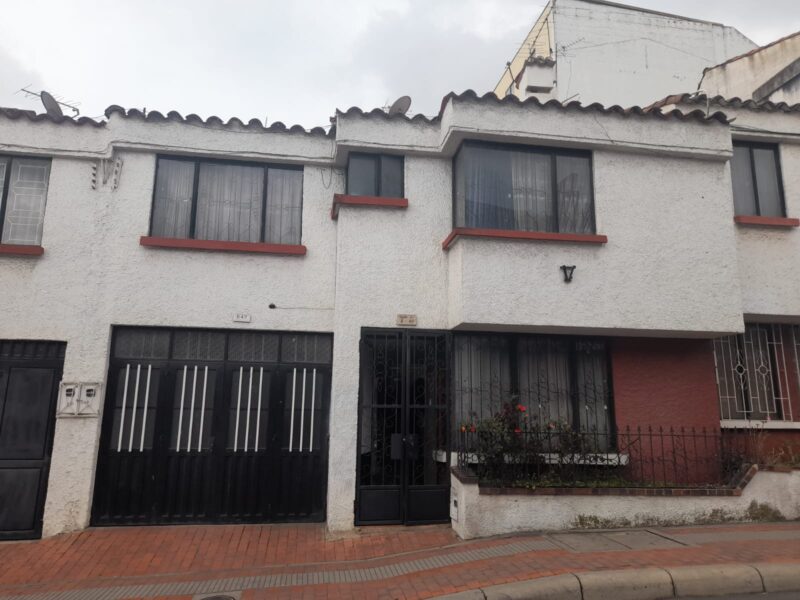 🏡 SE ARRIENDA HERMOSA CASA EN TODO EL CENTRO HISTÓRICO DE TUNJA 🏡